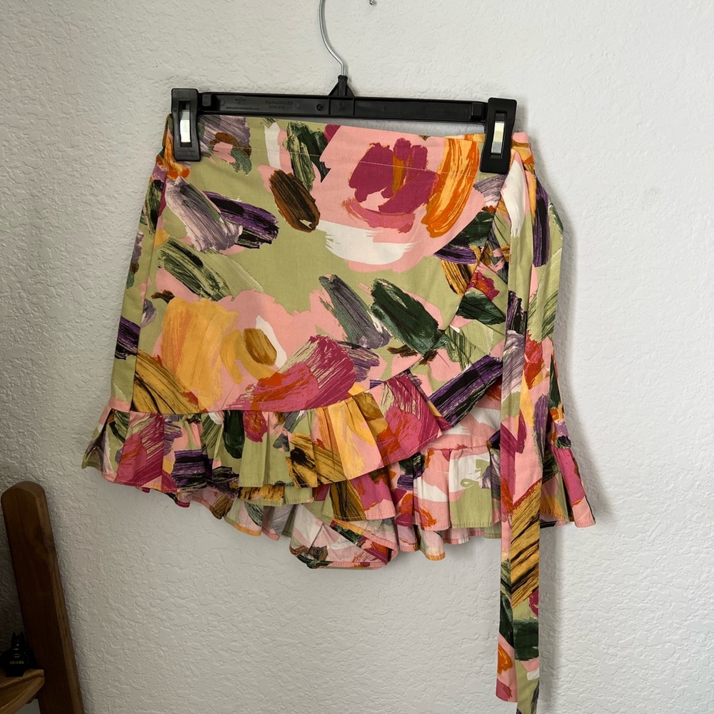 Zara Brushstroke Print Ruffle Skort